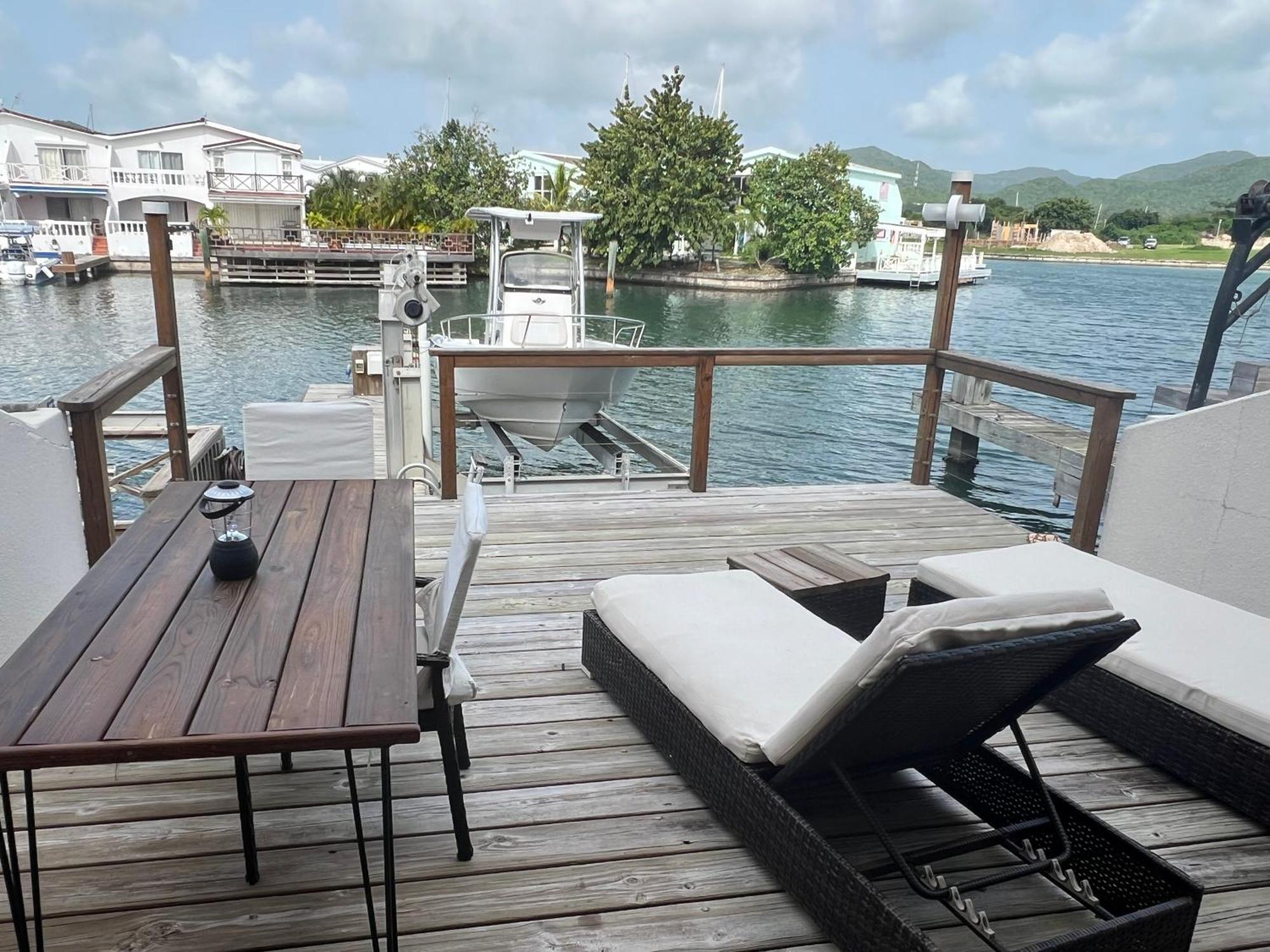 Antigua Chiama Italia Villas Jolly Harbour Exterior photo