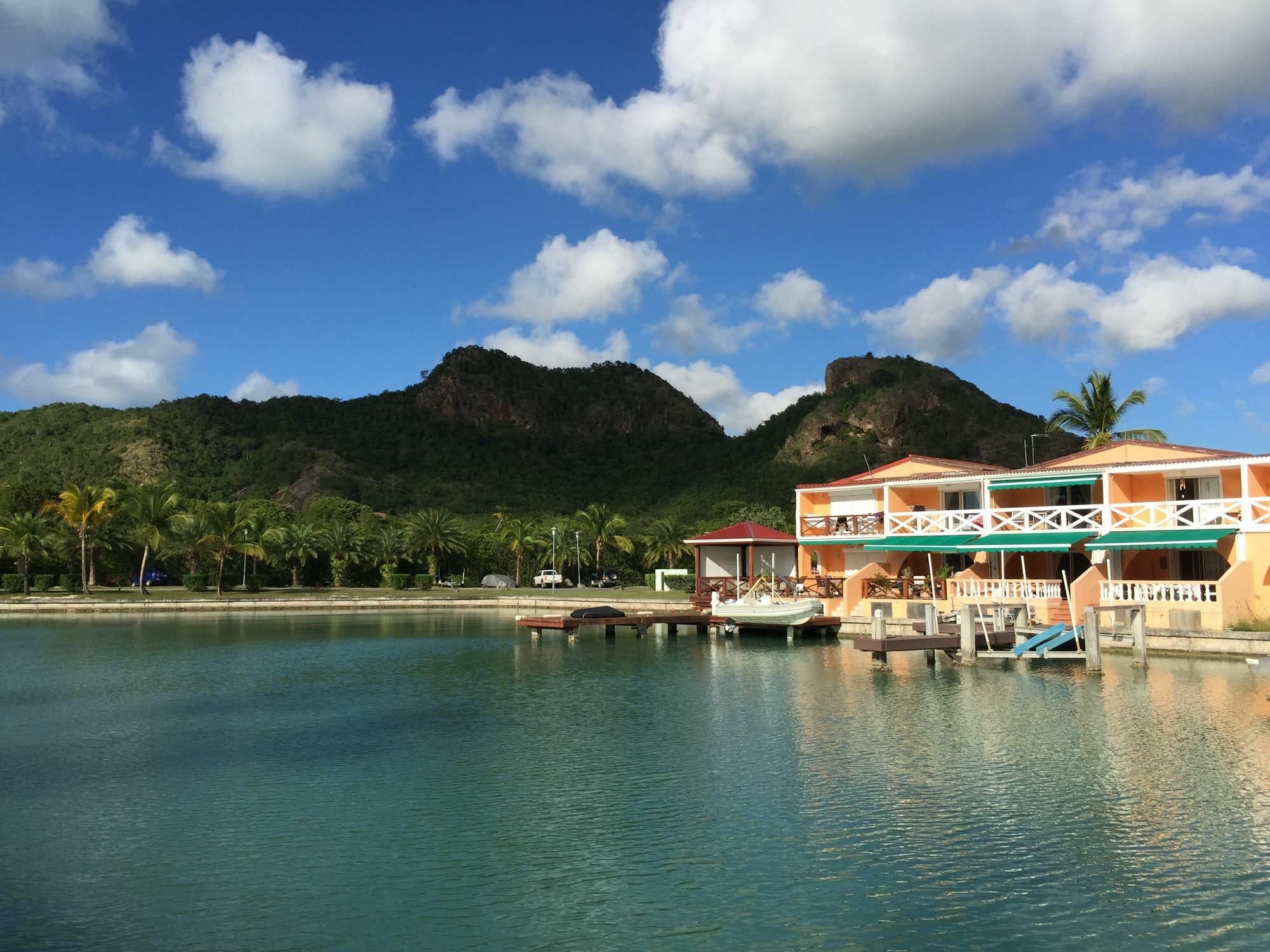 Antigua Chiama Italia Villas Jolly Harbour Exterior photo
